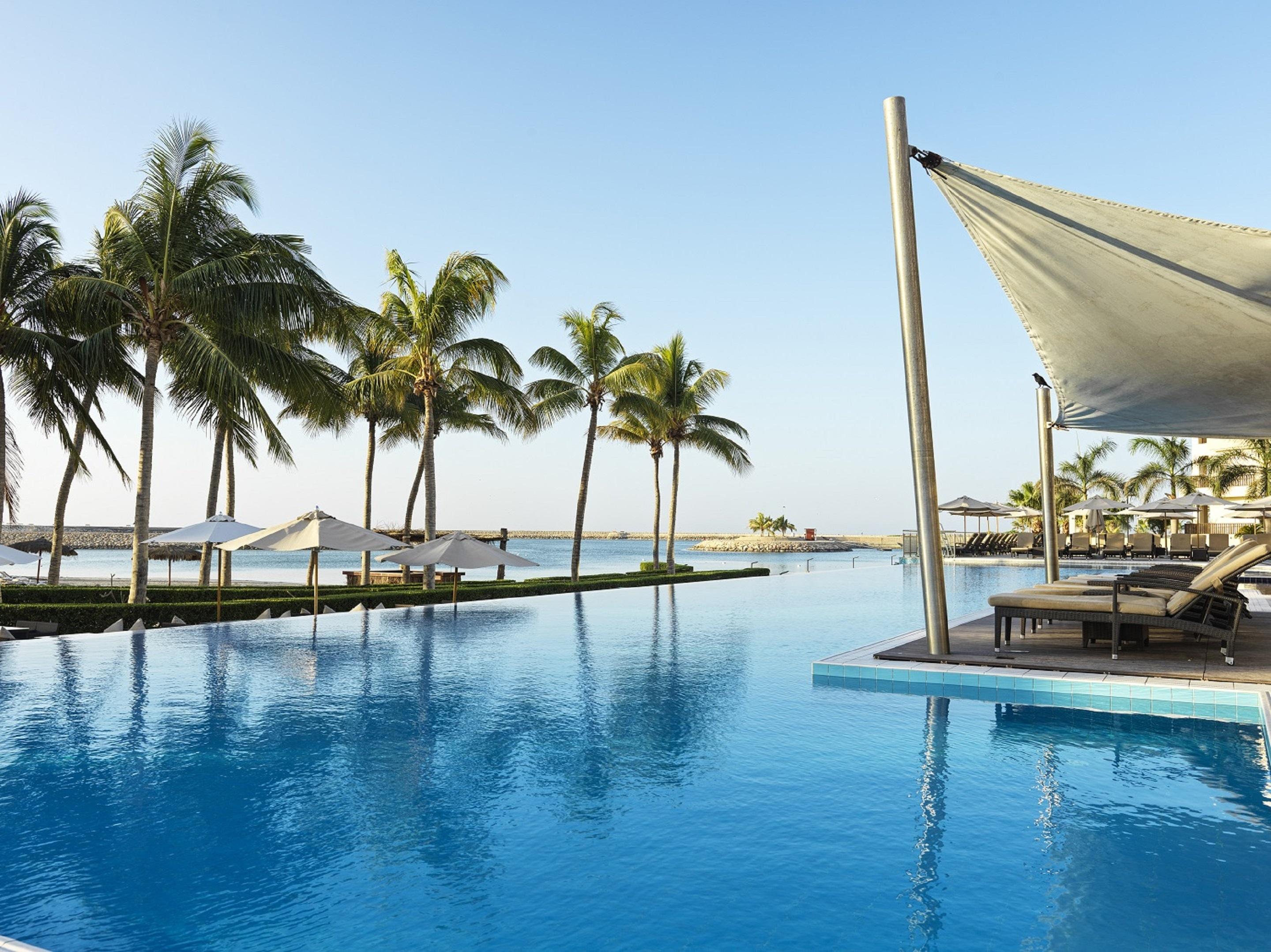 Fanar Hotel & Residences Salála Exteriér fotografie The Cove Rotana Resort