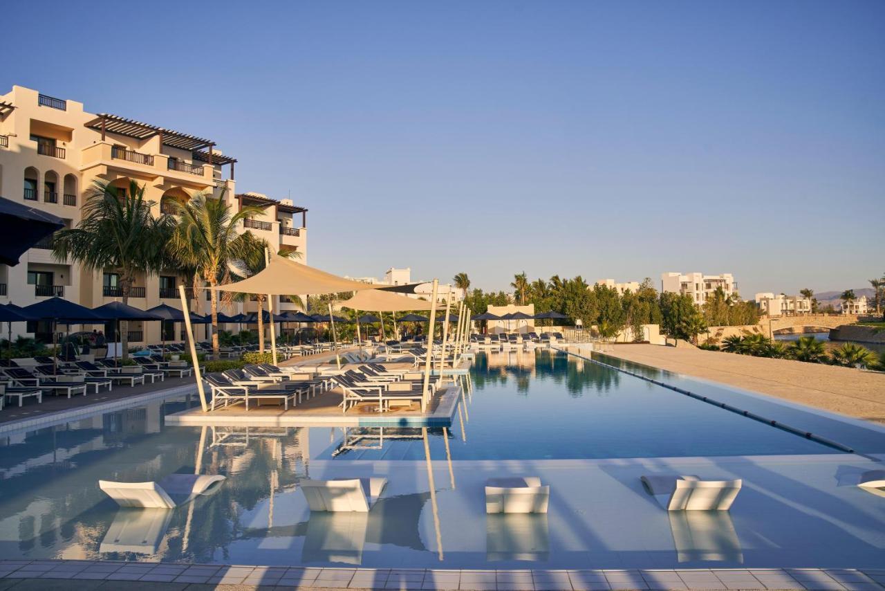 Fanar Hotel & Residences Salála Exteriér fotografie The Westin Resort and Villas, Playa Mujeres, Cancun, Mexico