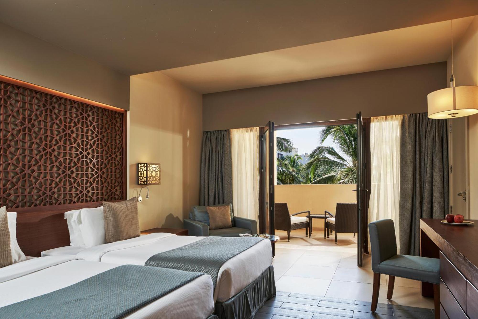 Fanar Hotel & Residences Salála Exteriér fotografie Deluxe room